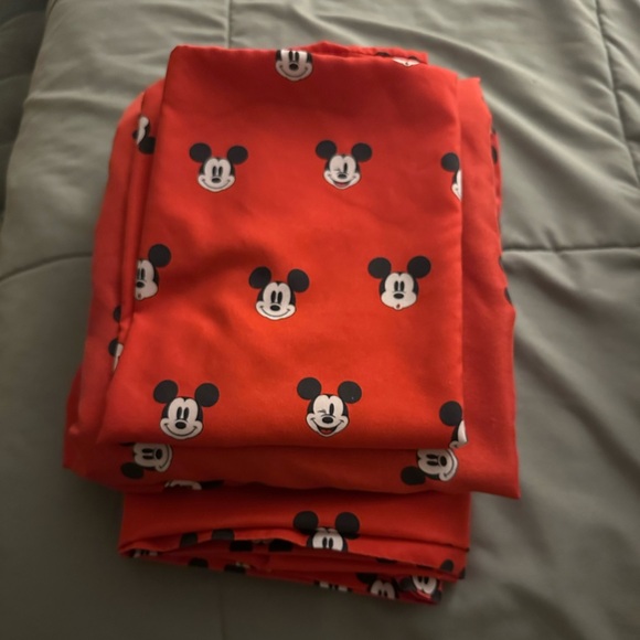 Mickey Mouse twin bedsheets-flat sheet, fitted sheet and one pillow case. - Picture 2 of 2